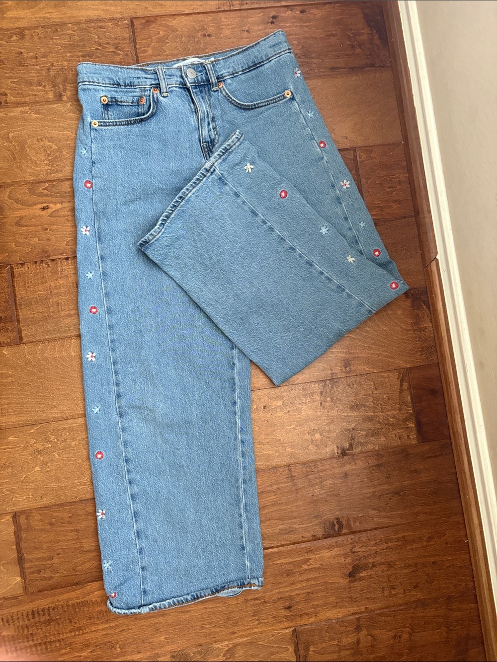 Levi's Light Blue Straight-Leg Jeans with Side Embroidery